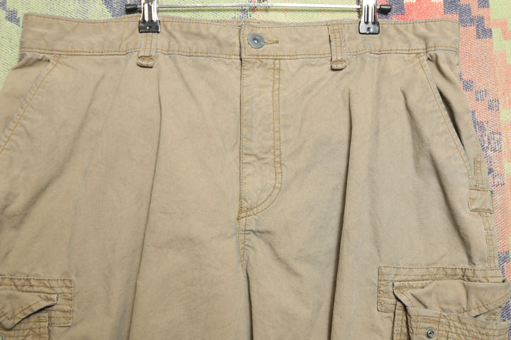 Old Navy Vintage Cargo Shorts 38/11 Y2K 2000s