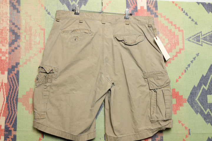 Old Navy Vintage Cargo Shorts 38/11 Y2K 2000s