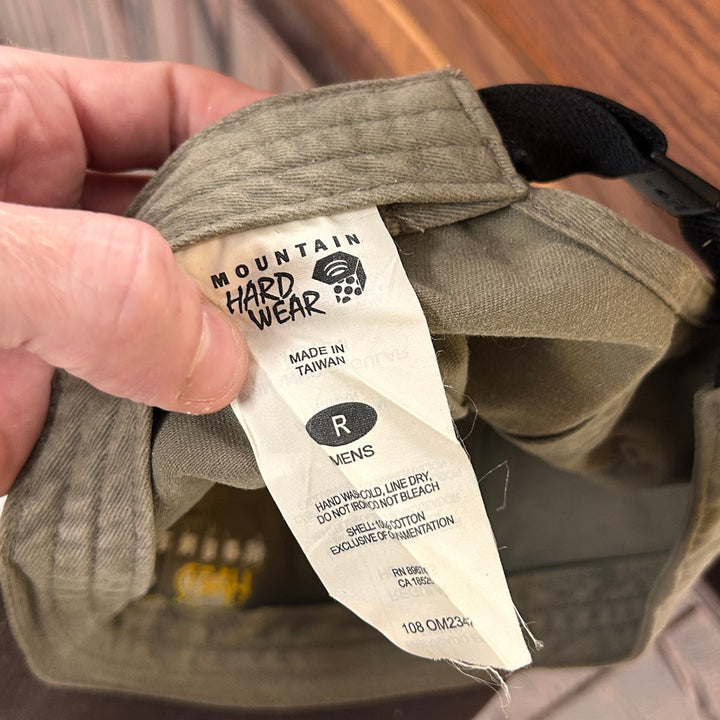 Y2K Mountain Hardwear Brown Strap back Logo Hat Dad Cap