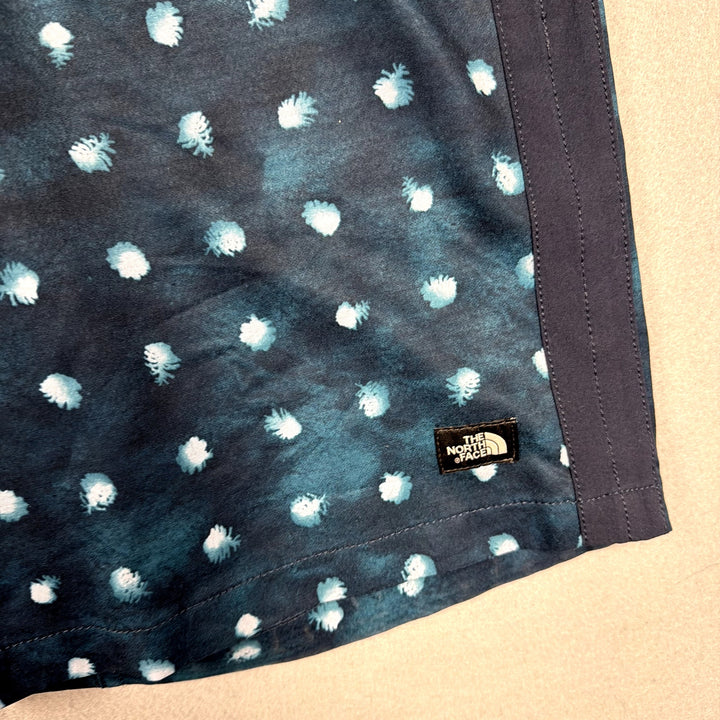 The North Face Dot Pattern Swim Trunks  Shorts Size 34