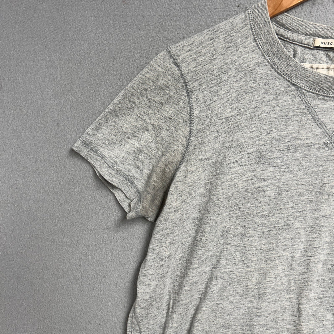 Abercrombie and Fitch Gray Muscle T Shirt size Medium
