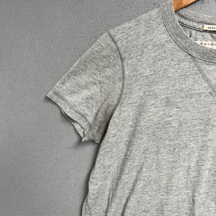 Abercrombie and Fitch Gray Muscle T Shirt size Medium