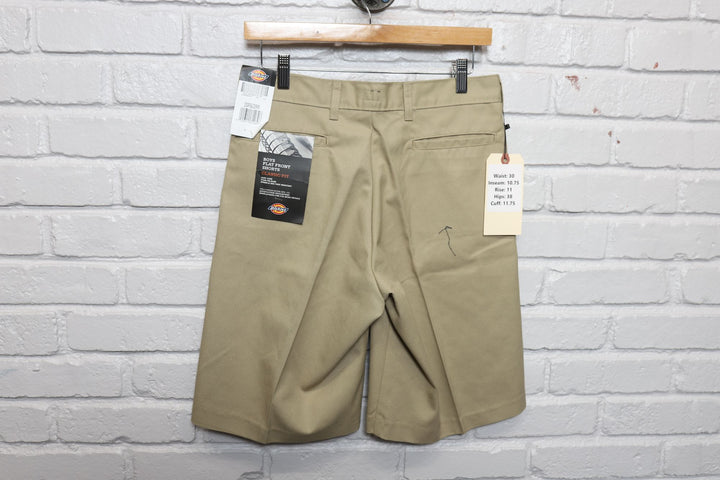 2000s YOUTH dickies khaki shorts size 30/10.75