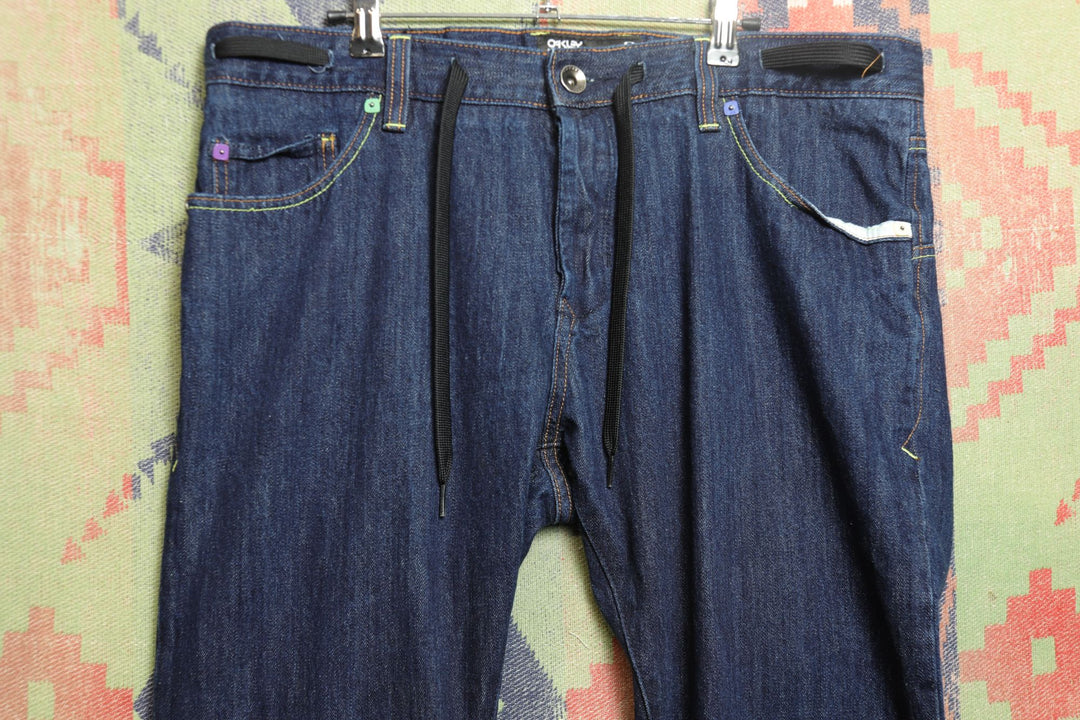Oakley Vintage Y2k Dark Wash Jeans 2000s 38/32