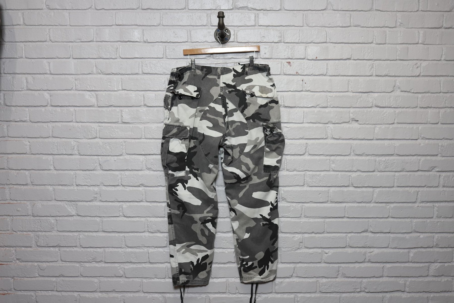 90s us military snow camo cargo pants size 39/31 – Recollect Ltd.