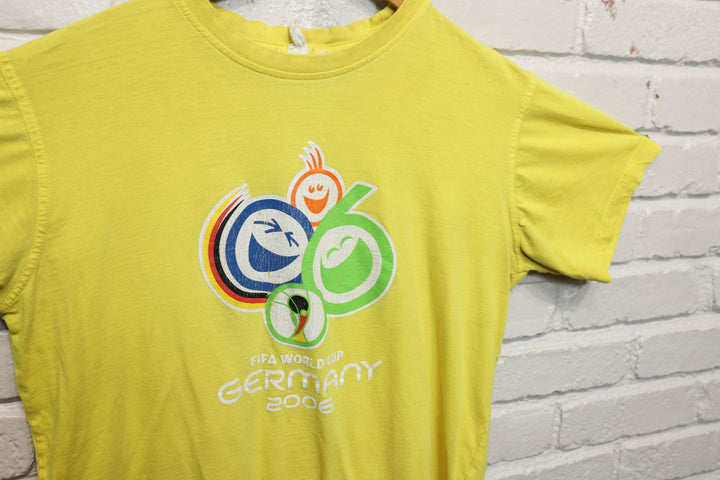 2000s germany world cup tee shirt size medium