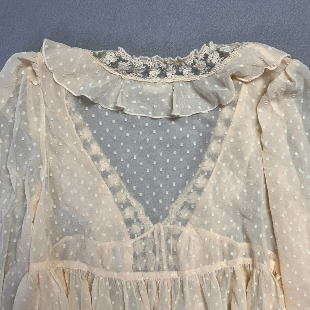 Kimchi Blue UO Womens Mona Sheer Clip Dot Ruffle Babydoll Tunic Blouse Size M