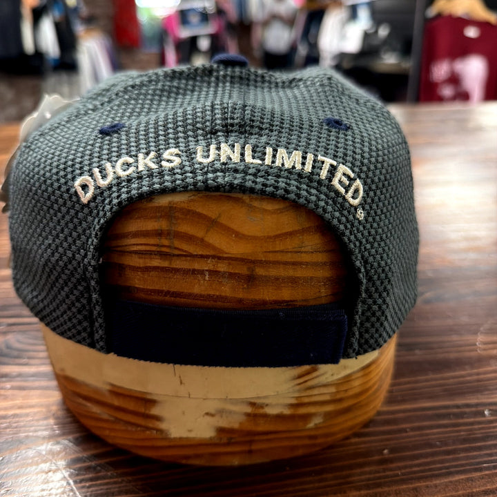 Vintage Ducks Unlimited Gray Mesh Strap Back Hat