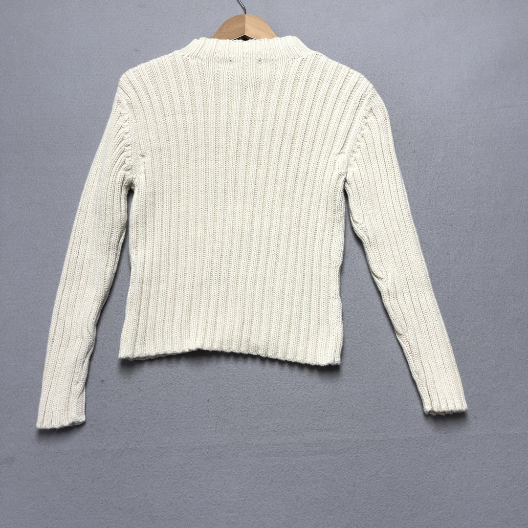 90's Women's Chelsea Studio White Vertical Knit Sweater Size M
