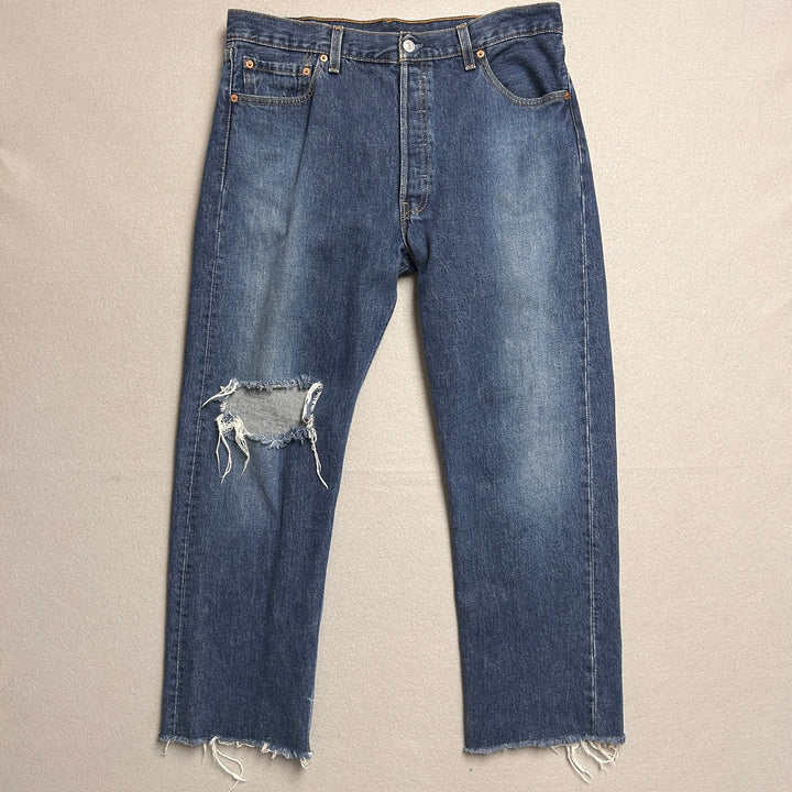 Vintage Levi's 501 Made in USA Button Fly Jeans Medium Wash 34x30