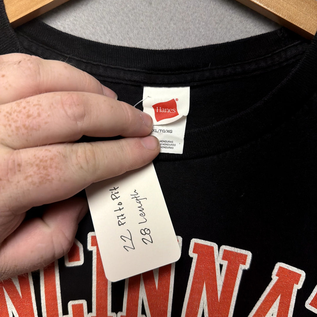 Garth Brooks Cincinatti Stadium Tour Shirt Size XL