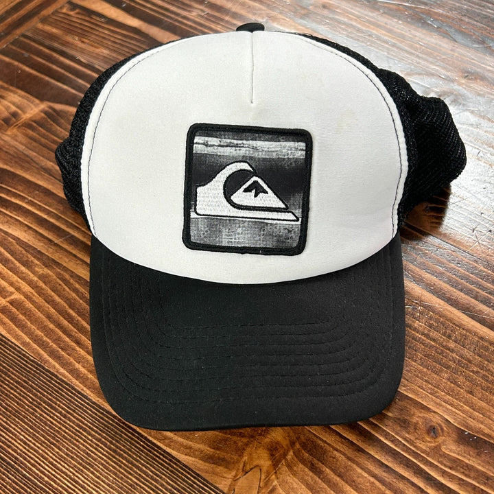 Y2K Quiksilver Men's Truck Hat Black White Patch Hat Surf Wear Snapback