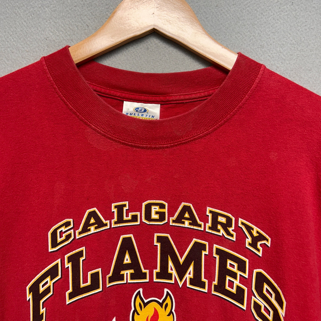 Vintage Calgary Flames NHL Hockey Red Shirt Size Large