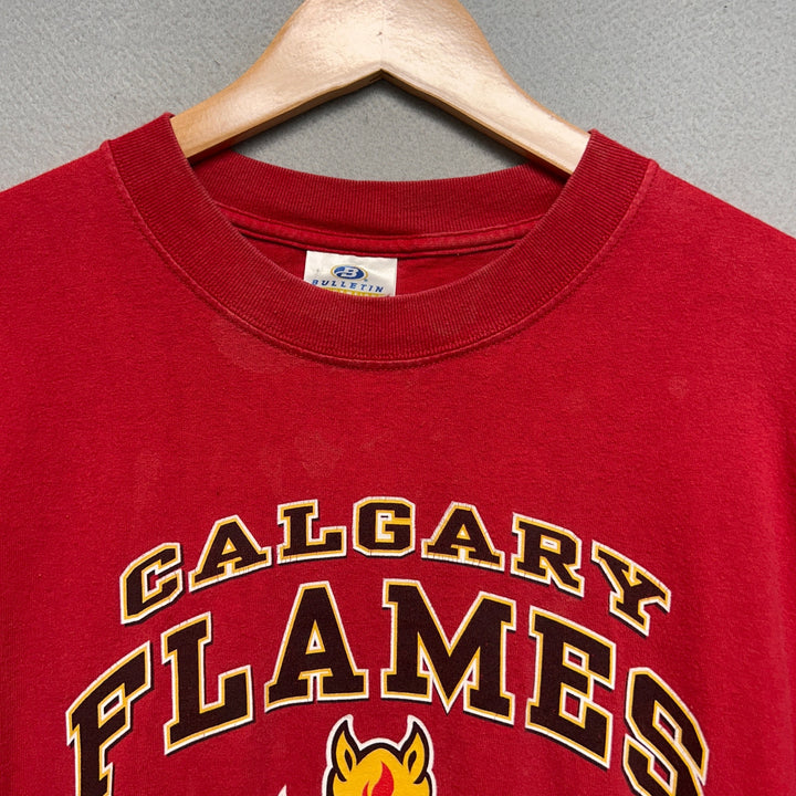 Vintage Calgary Flames NHL Hockey Red Shirt Size Large