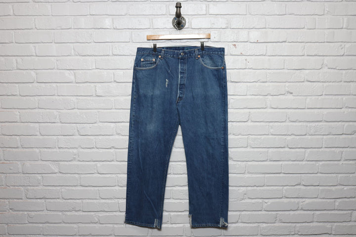 90s levis 501 dark wash jeans size 39/29.5