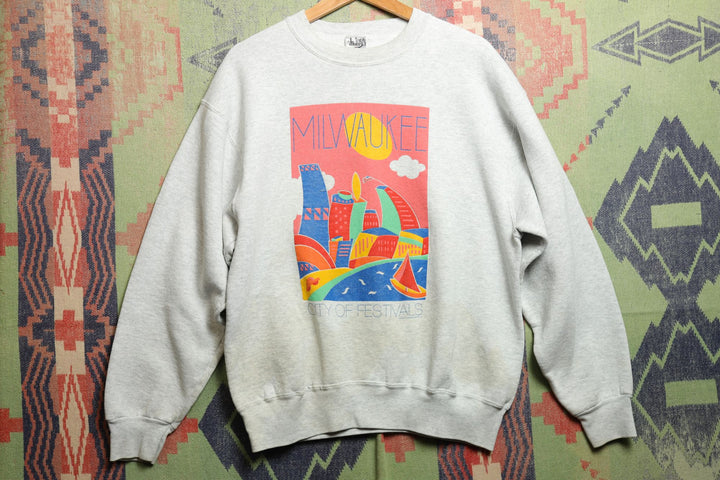 Milwaukee City of Festivals Vintage Sweatshirt Large 90s