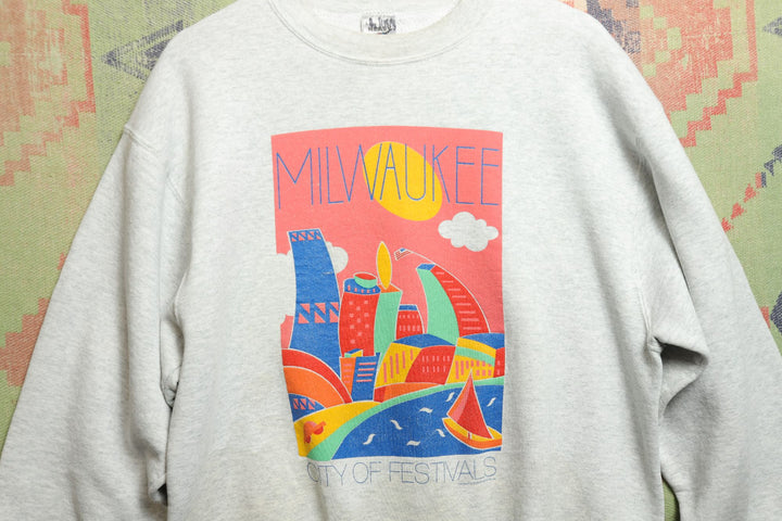 Milwaukee City of Festivals Vintage Sweatshirt Large 90s