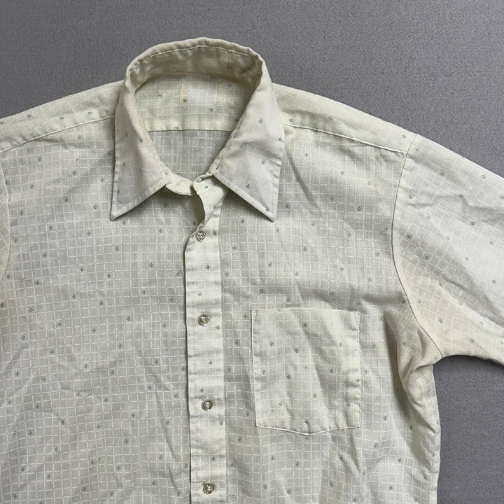 Vintage 80's Light Men's Short Sleeve Patterned Button Up Large