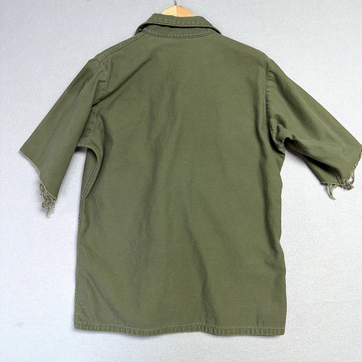 Vintage US Army 1972 OG 107  Button Down Shirt Size Large