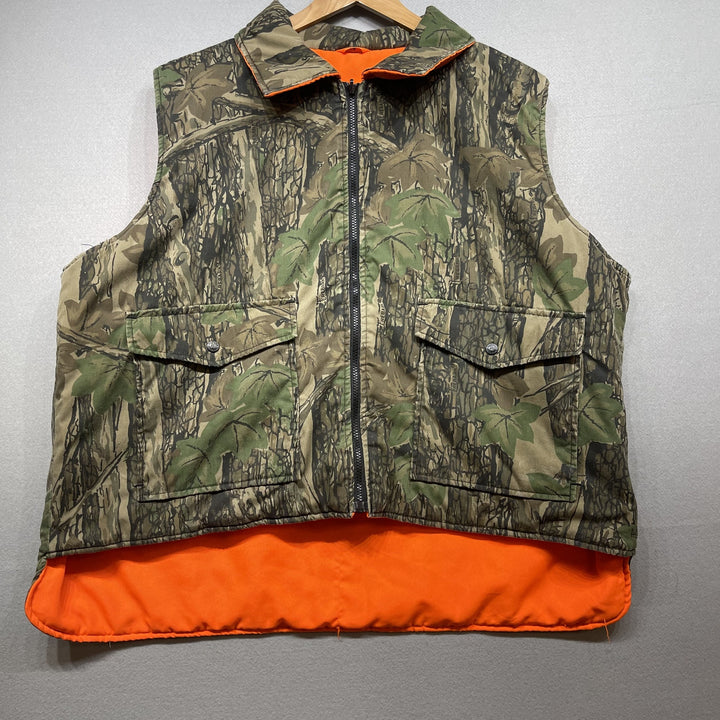 Vintage Reversible camo hunting Vest Size XXL