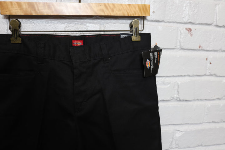 2000s dickies black shorts size 31/7.25