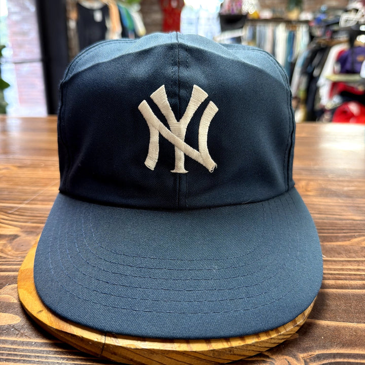 Vintage New York Yankees Snapback Hat