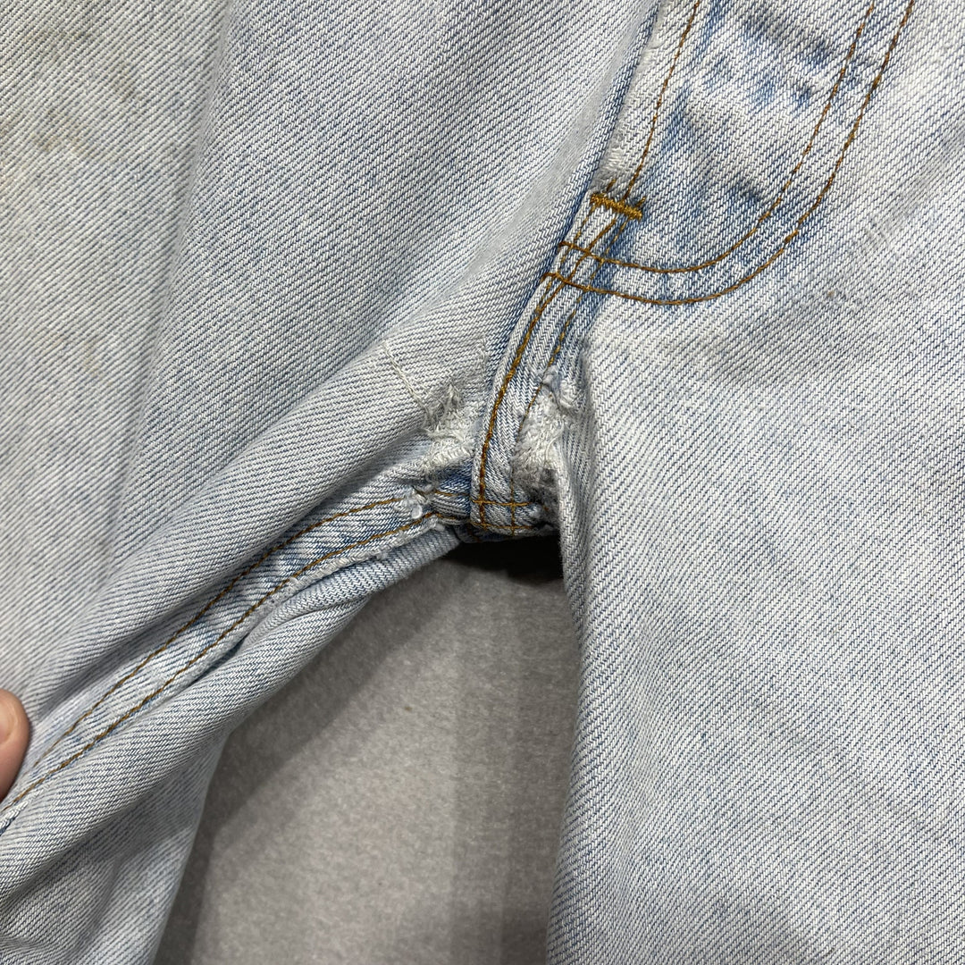 Vintage 90s Levis 501 Light Wash Button Fly Jeans Grunge Size 33