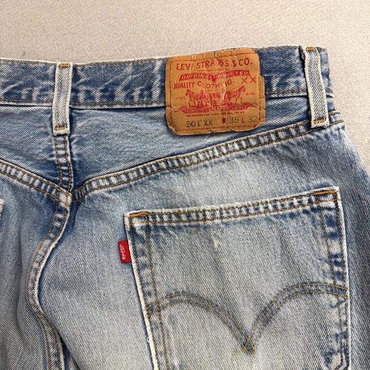 Vintage Levi's 501 Y2K Button Fly Jeans Size 33