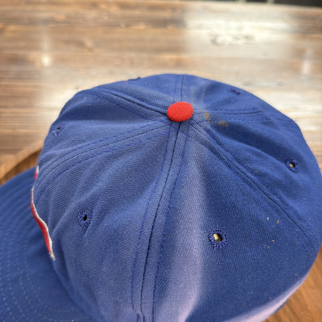 Vintage 90s Texas Rangers New Era Fitted Hat size Small