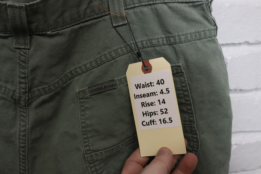 2000s lee riveted green shorts size 40/4.5