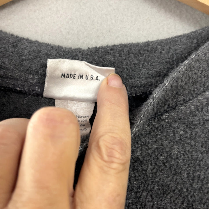 Vintage MaxMuscle Nutrition Fleece Sweatshirt Size Medium