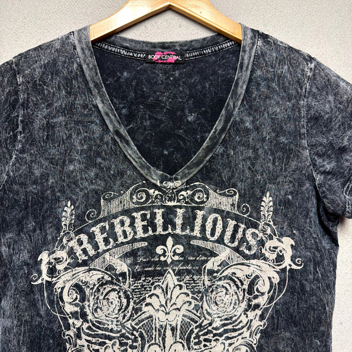 Body Central Rebellious Y2K T Shirt Size Medium