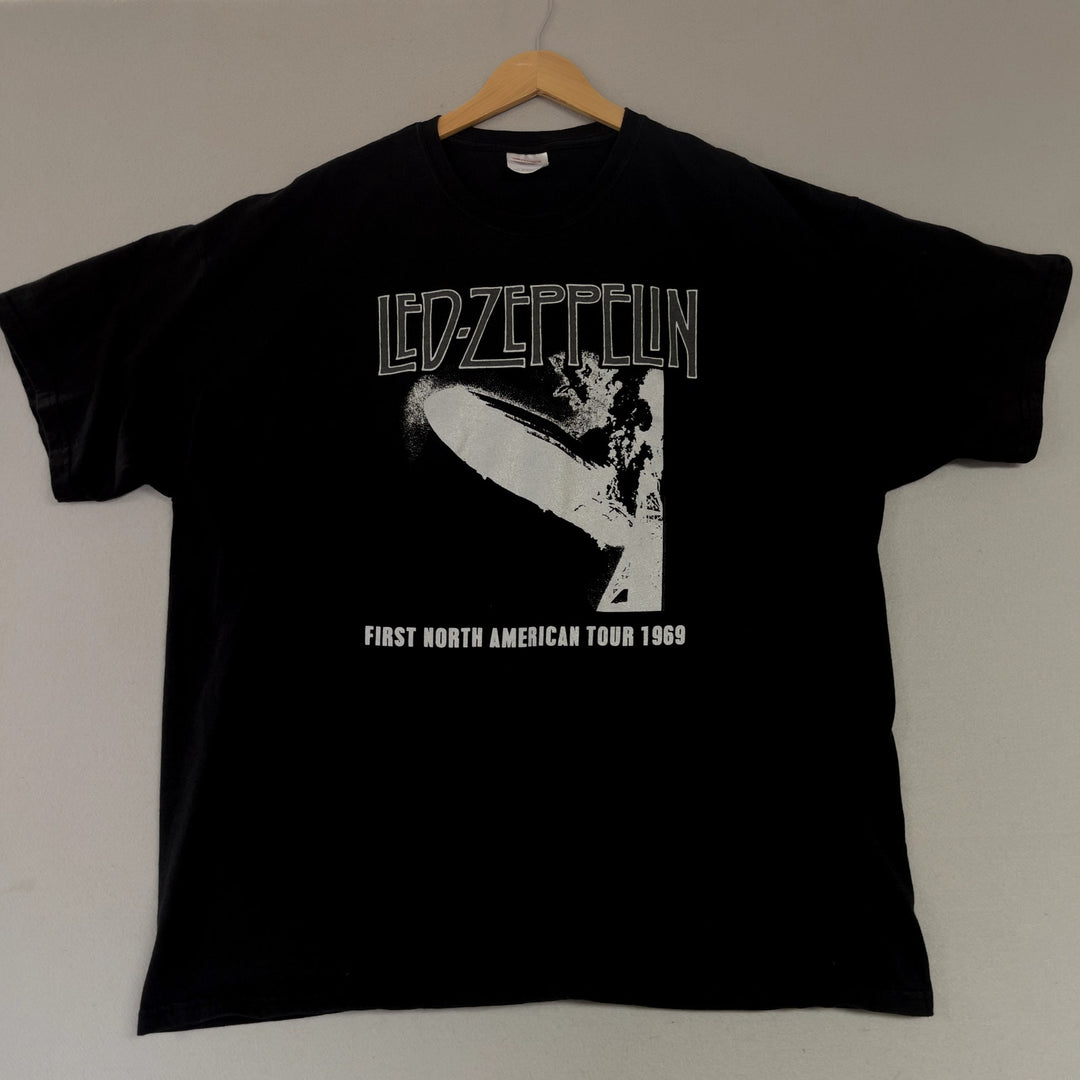 Vintage Led Zepellin Y2K Band T Shirt Size XXL