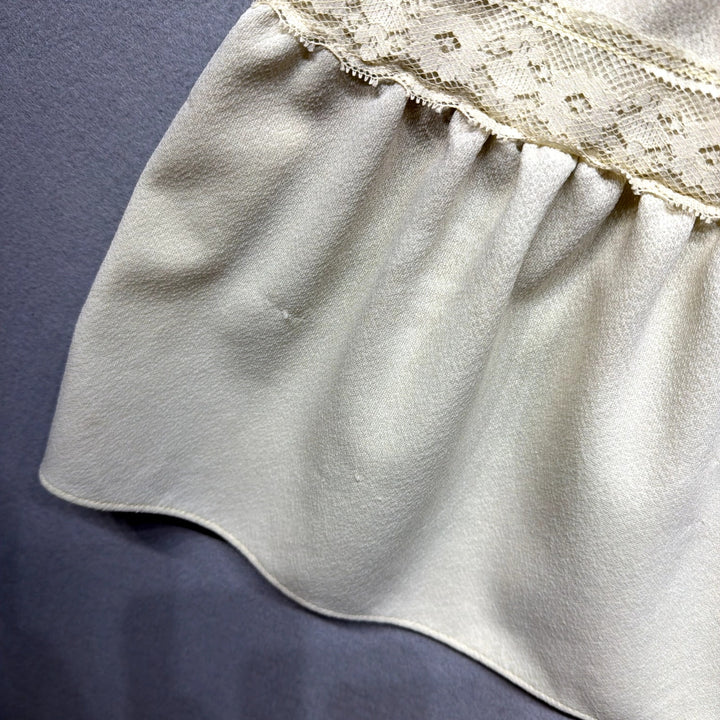 Vintage girl's Lace Trimmed Prairie Dress Size Medium