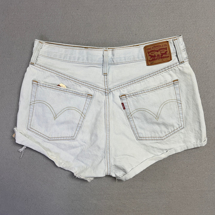 Levis 501 Cut off Denim jean Shorts Size 30