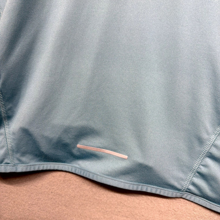 Women's Nike Dri Fit Running Shirt size Medium