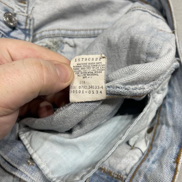 Vintage 90s Levis 501 Light Wash Button Fly Jeans Grunge Size 33