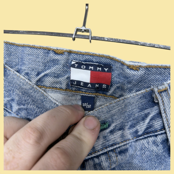 Vintage Tommy Hilfiger 90s Baggy Big Flag Jeans Size 32