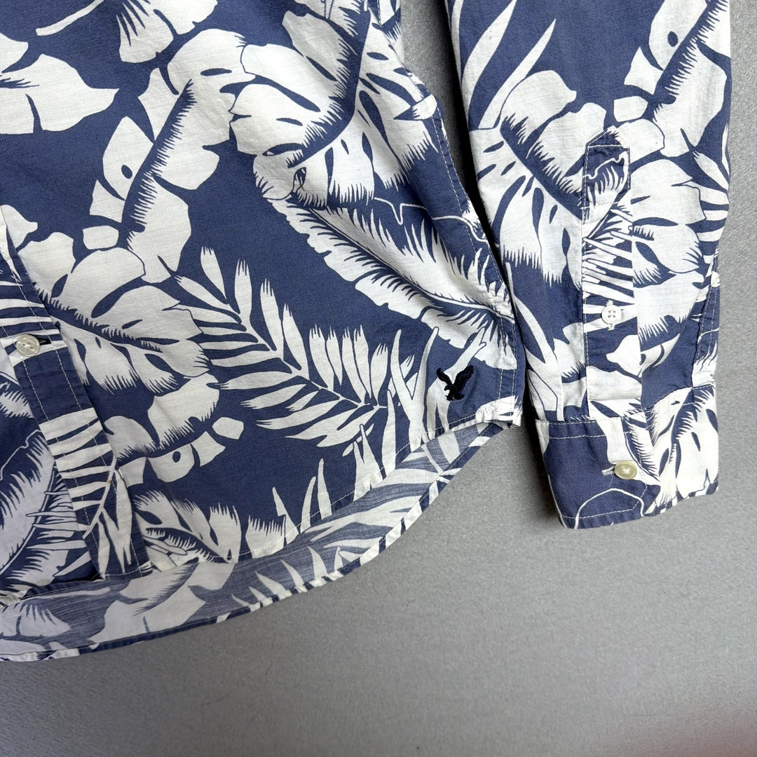 American Eagle Hawaiian Button Down Shirt Size Small