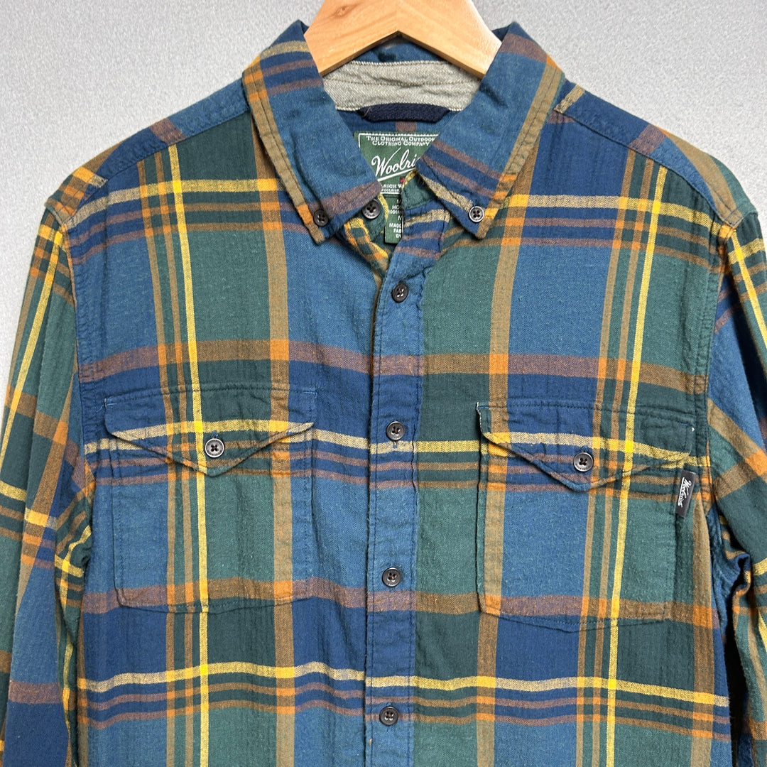 Woolrich Men's Blue Green Plaid Button Down Shirt Size Medium