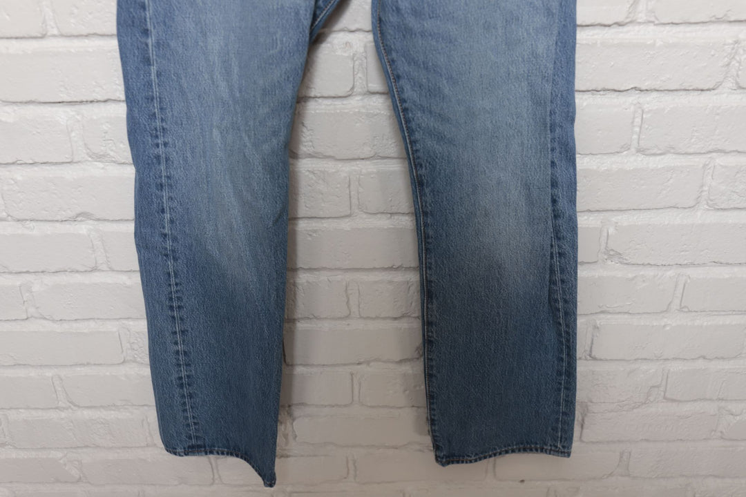 2000s Vintage Levi's 501 Medium Wash Jeans Size 35/30.5