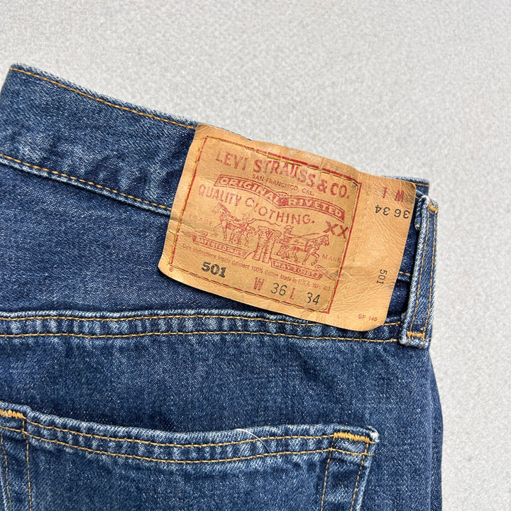Vintage Levi's 501 Made in USA Button Fly Jeans Medium Wash 34x30