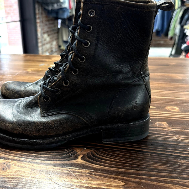 Women's Frye Veronica Lace Up Combat Boots Size 7.5B