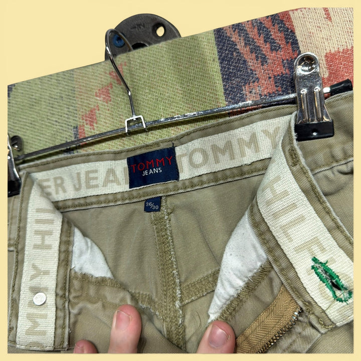Vintage 90s Tommy Hilfiger Flag Patch Cargo Pants Size 34