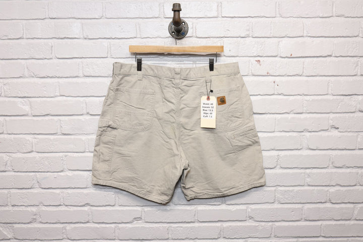 2000s Vintage carhartt khaki work Shorts Size 40/32