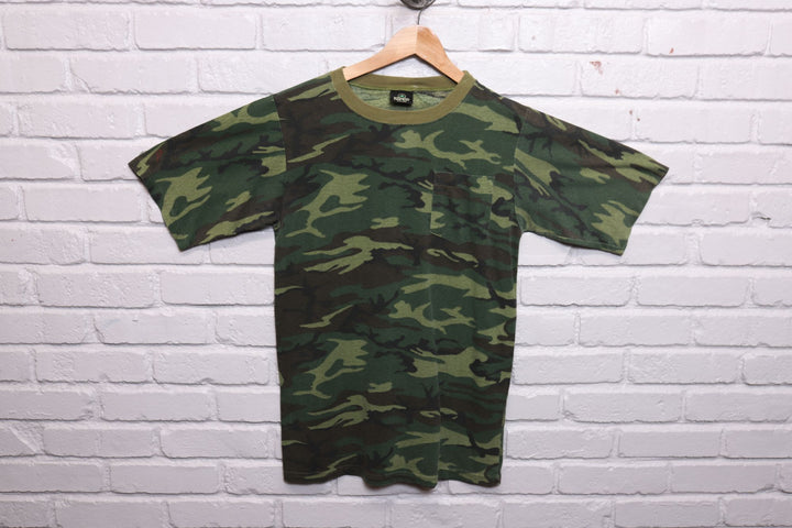 90s redhead woodland camo shirt size medium