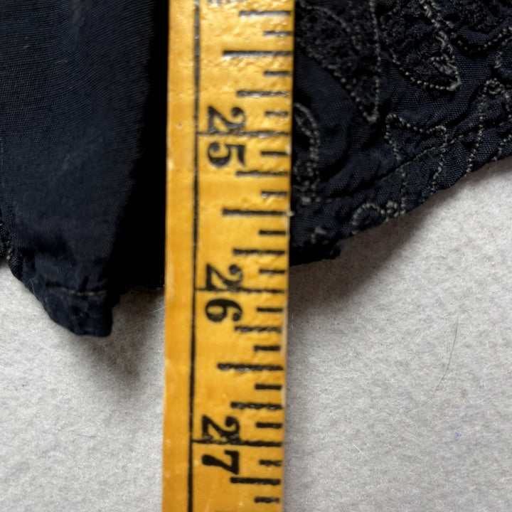 90s Simple Standards Women's Black Floral Embroidered Button Down S