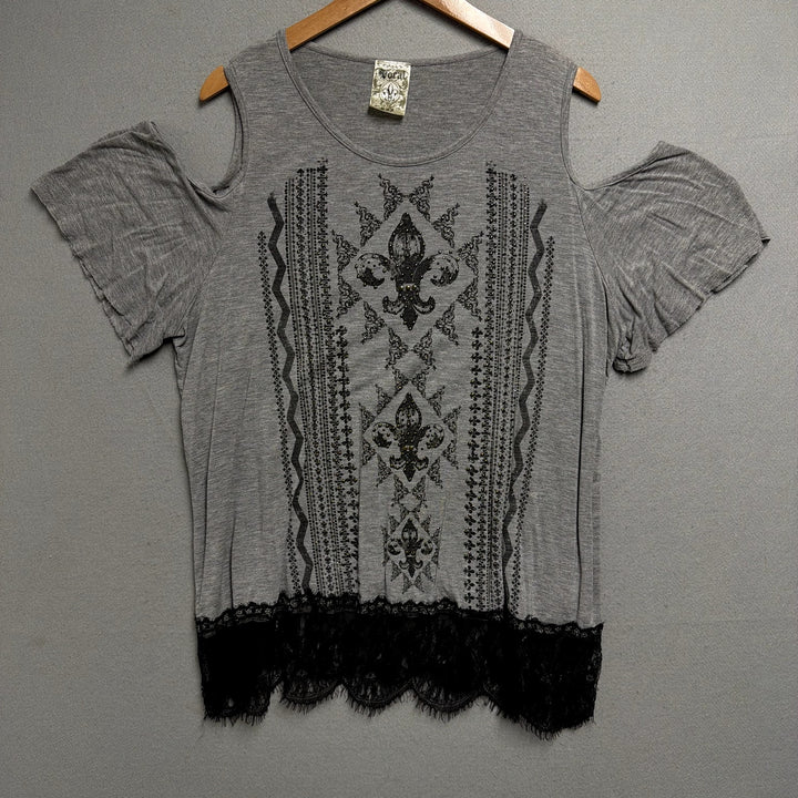 Vocal Y2K Style Open Shoulder Shirt Size XL