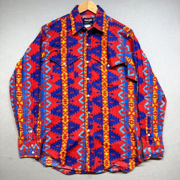 Vintage Wrangler Southwestern Aztec Print Button Down Shirt Size Medium