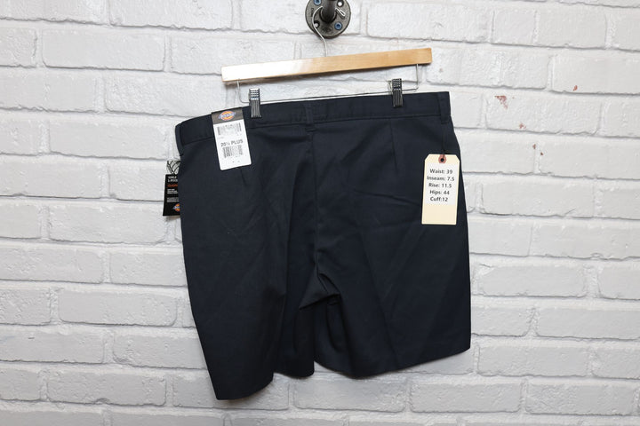 2000s dickies navy shorts size 39/7.5